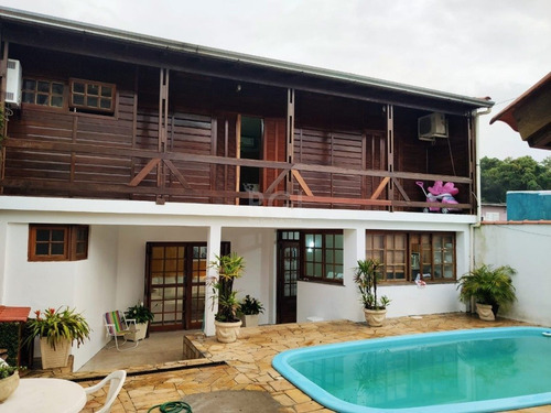 Casa Em Vila Nova Com 2 Dormitórios - Lu432381