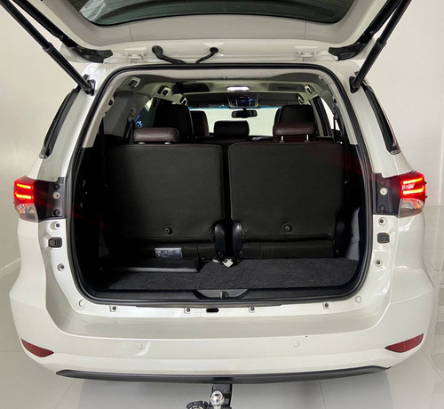 Imagem 11 de 11 de Toyota Hilux Sw4 2.8 Srx 4x4 7 Lugares 16v Turbo