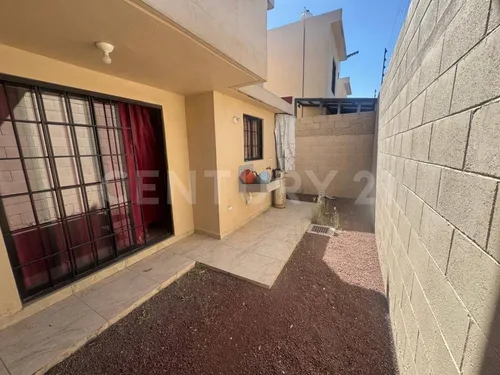 Venta De Casa En Andalucia Con Alberca