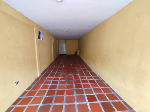 Imagen 8 de 12 de Hermosa Casa En La Candelaria // 04146878567