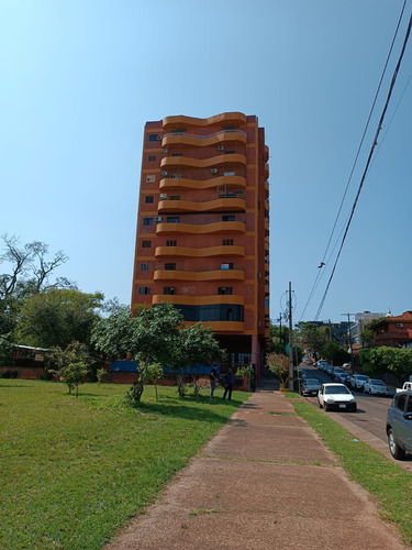 Departamento En El Edificio América Iii De Encarnación