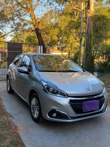 Peugeot 208 1.6 Allure 2017
