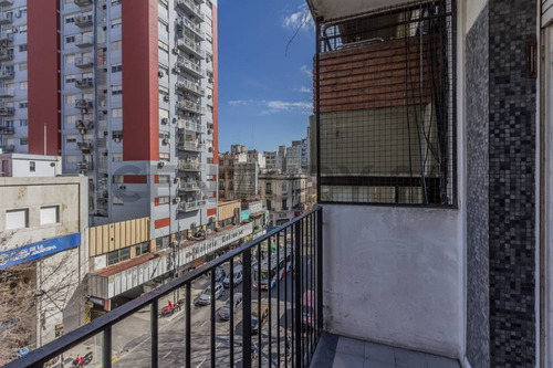 Imagen 19 de 30 de Venta Departamento 4 Ambientes Grandes Balcón Balvanera
