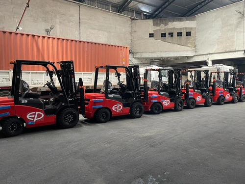Imagen 18 de 25 de Autoelevador 3tn Diesel Motor Nissan Td27 Japonés Autom. Okm