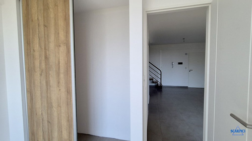 Departamento Dúplex En Venta En Sáenz Peña, Tres De Febrero, G.b.a. Zona Oeste
