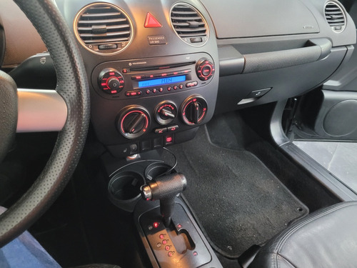 Volkswagen New Beetle 2.0 3p Automática