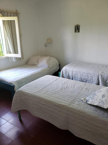 Casa En Cabalango-frente Al Rio-dos Dormitorios Y Dependencia De Servicio