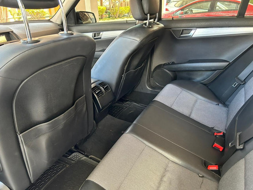 Imagen 9 de 14 de Mercedes Benz C250