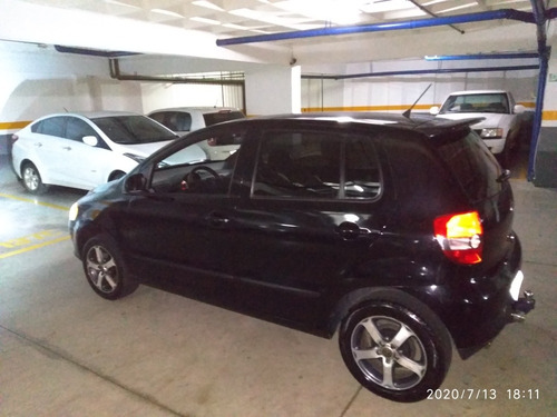 Volkswagen Fox 2010 1.0 Vht Total Flex 5p