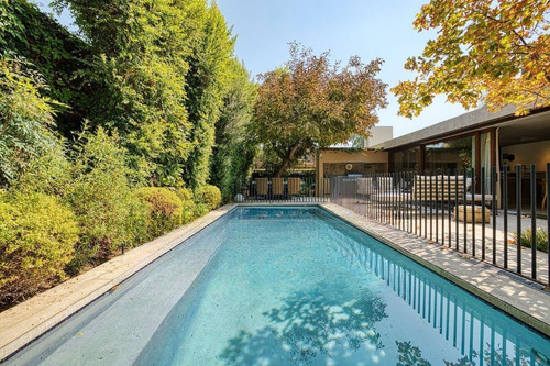 Hermosa Casa Moderna A Pasos Del Sport Francés Vitacura