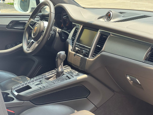 Porsche Macan 3.6 Turbo At