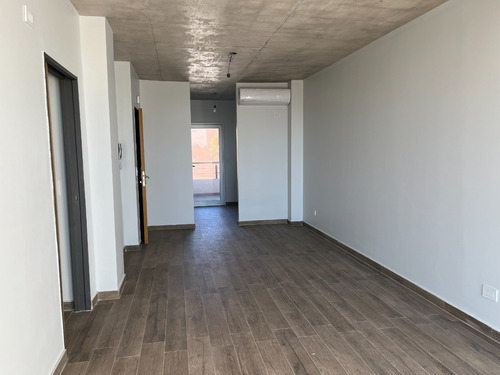 Imagen 12 de 30 de Duplex 3 Amb A Estrenar Con Patio Y Parrilla