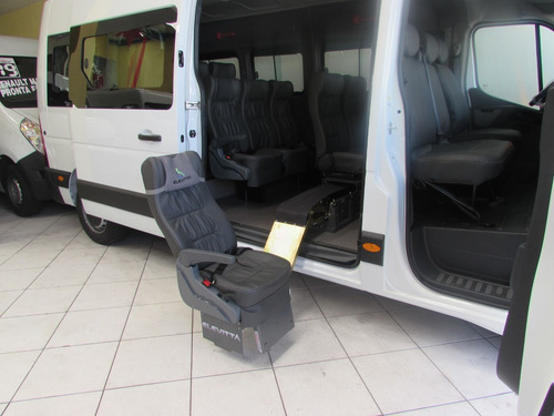 Imagem 11 de 14 de Renault Master Executiva 2022 Com Acessibilidade