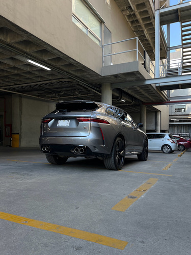 Jaguar F-pace Svr