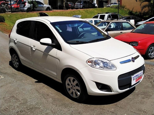 Fiat Palio Attractive 1.0 Evo Fire
