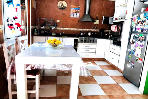 Casa (8.66 X 43 Mts.) - Coch. Cub. - Amplio Jardín