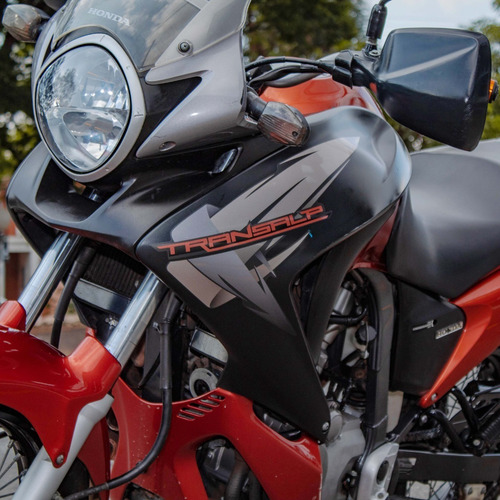 Imagem 9 de 10 de Moto Honda Transalp 700 Laranja E Preta Ano 2013