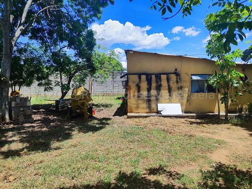 José Trivero Vende Hermosa Casa Ubicada En Barquisimeto
