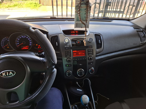 Kia Cerato Sedan