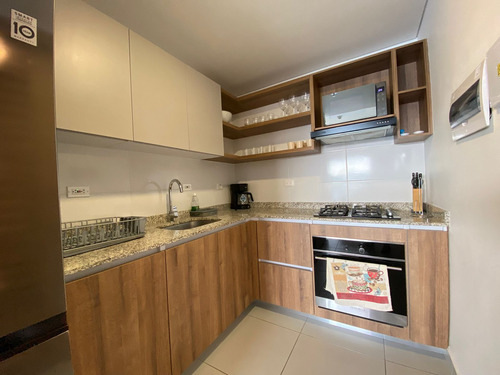Apartamento Para Venta En Rodadero Sur (5728).