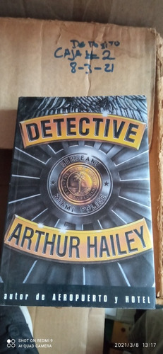 Libro Detective. Arthur Hailey