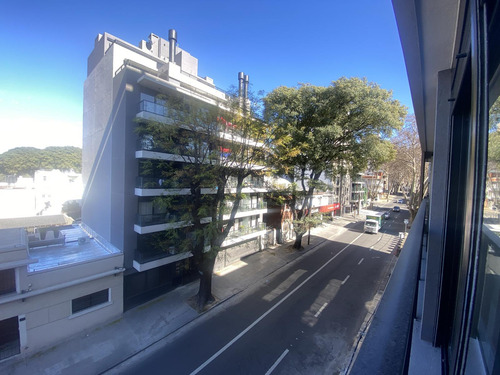 Monoambiente En Venta. Cordón, Montevideo
