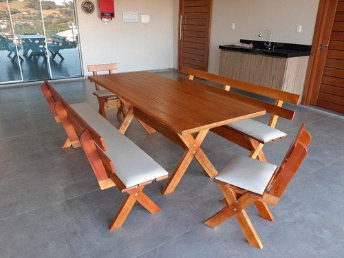 Conjunto Ana Maria Mesa E Bancos Churrasco Madeira Estofado