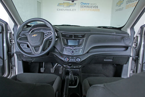 Imagen 10 de 13 de Chevrolet Aveo 2022 1.5 Lt Mt