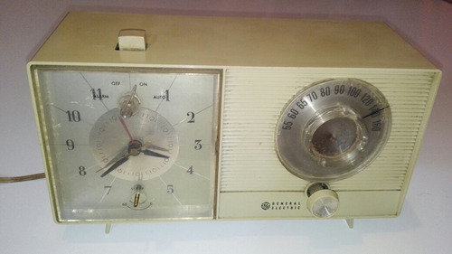Radio Reloj Antiguo General Electric 