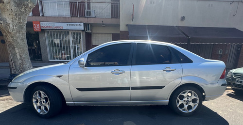 Ford Focus 1.6 Ambiente Gnc