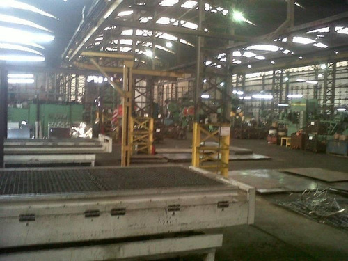 Imagen 3 de 5 de Inmuebles Industrial Muy Buen Estado Sobre 13717 De Lote