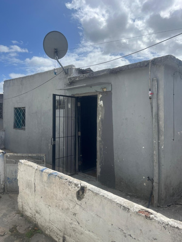 Se Alquila Apto Con Patio 2 Dormitorios En Piedras Blancas