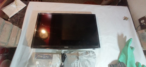 Imagen 8 de 9 de Smart Tv Wifi Samsung 28 Un28h4500 Nuevo Pantalla Partida