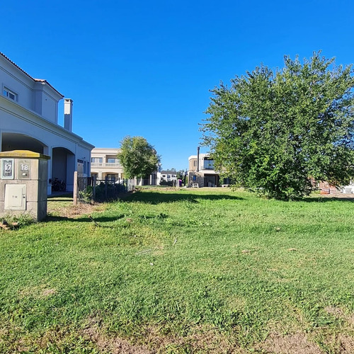 Lote En Venta En Chateau Pilar Oportunidad !!