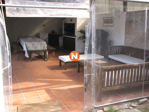 Casa En Venta Y Alquiler, Pinares, Punta Del Este, 4 Dormitorios.- Ref: 208042