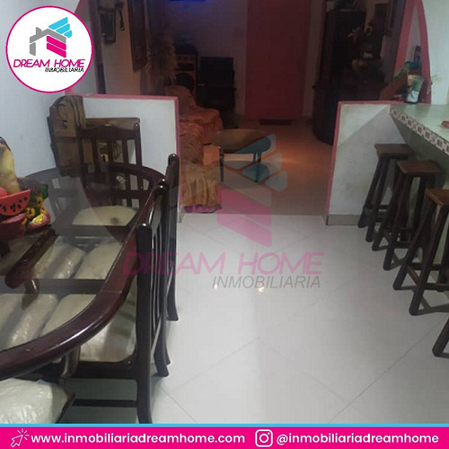 Imagen 3 de 12 de Casa Con Local Calle Negro Primero, Centro - Santa Teresa Del Tuy