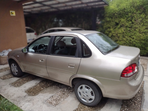 Particular Vende: Chevrolet Classic 1.4 Ls Aa+dir 2013.