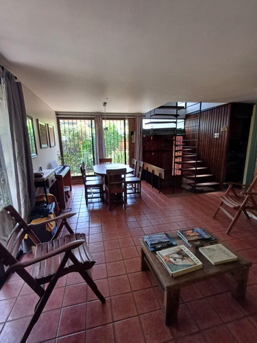 Dueño Vende. Casa Villa Frei. Ñuñoa. 2 Pisos - 3 D - 2 B