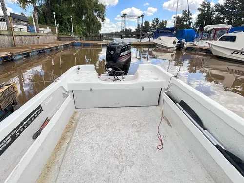 Aramendi Tracker Cabinado 620 Mercury 90 Hp 4 Tiempos