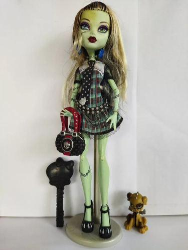 Monster High Frankie Stein Basica Mascota Base Bolso Clasica (Usado)