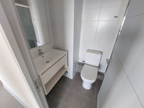 Departamento En Venta De 2 Dorm. En La Florida