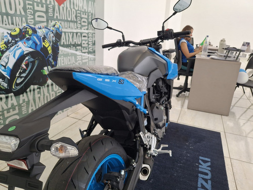 Gsx-8s Lancamento Azul A Pronta Entrega