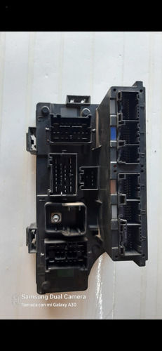 Caja Fusibles Tipm Patriot,caliber,compas 2010-12 04692333ac (Usado)