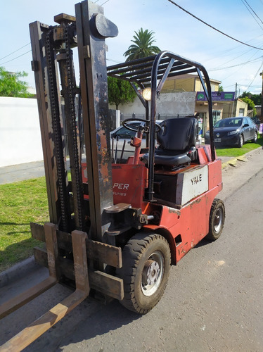 Autoelevador Yale 2 Tn Diesel