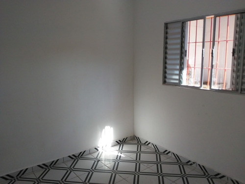 Imagem 11 de 14 de Casa 4 Dormitórios, 1 Suíte, Sala, Cozinha, 2 Vagas 884