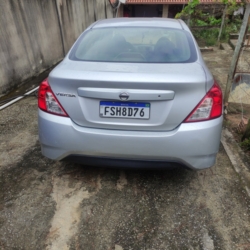 Nissan Versa 1.0 12v Conforto 4p