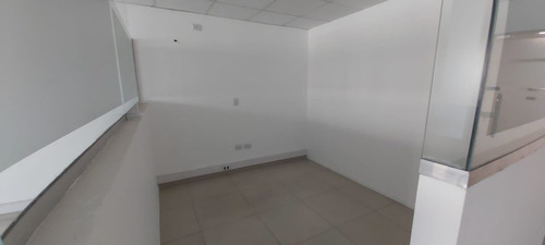 Imagen 4 de 5 de Centro - Oficina Sobre Belgrano - Seguridad 24 Hs