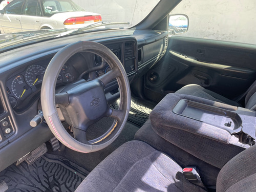Chevrolet Cheyenne 5.3 2500 Cab Reg K 295hp 4x2 Mt