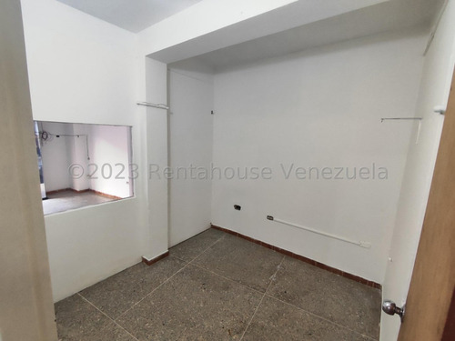 Local En Venta Barquisimeto, Financiable , El Manteco Zona Muy Comercial Por Tradición. Jr
