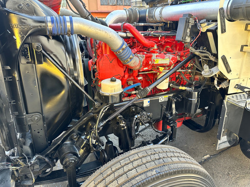 2016 Kenworth W900 Studio Sleeper Motor Cummins Isx15